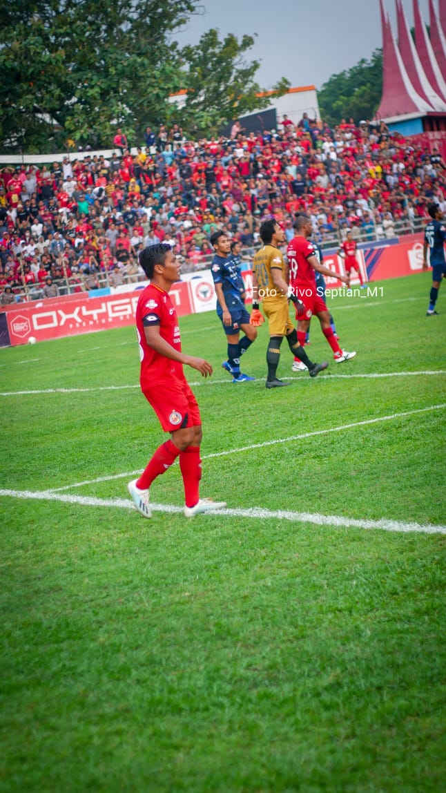 Irsyad Maulana gagal menampilkan permainan terbaiknya saat menghadapi Madura United, Minggu sore (20/10)