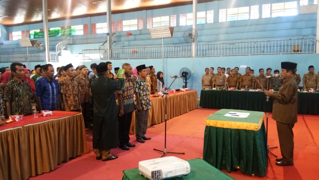 Bupati Sijunjung Yuswir Arifin, melantik 280 PPWN Sijunjung