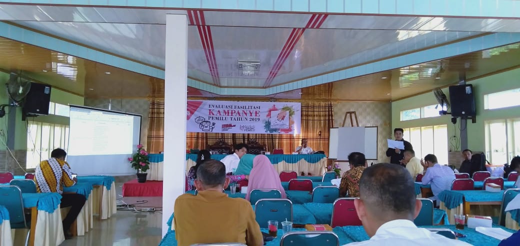 KPU Mentawai gelar rapat evaluasi pengadaan APK