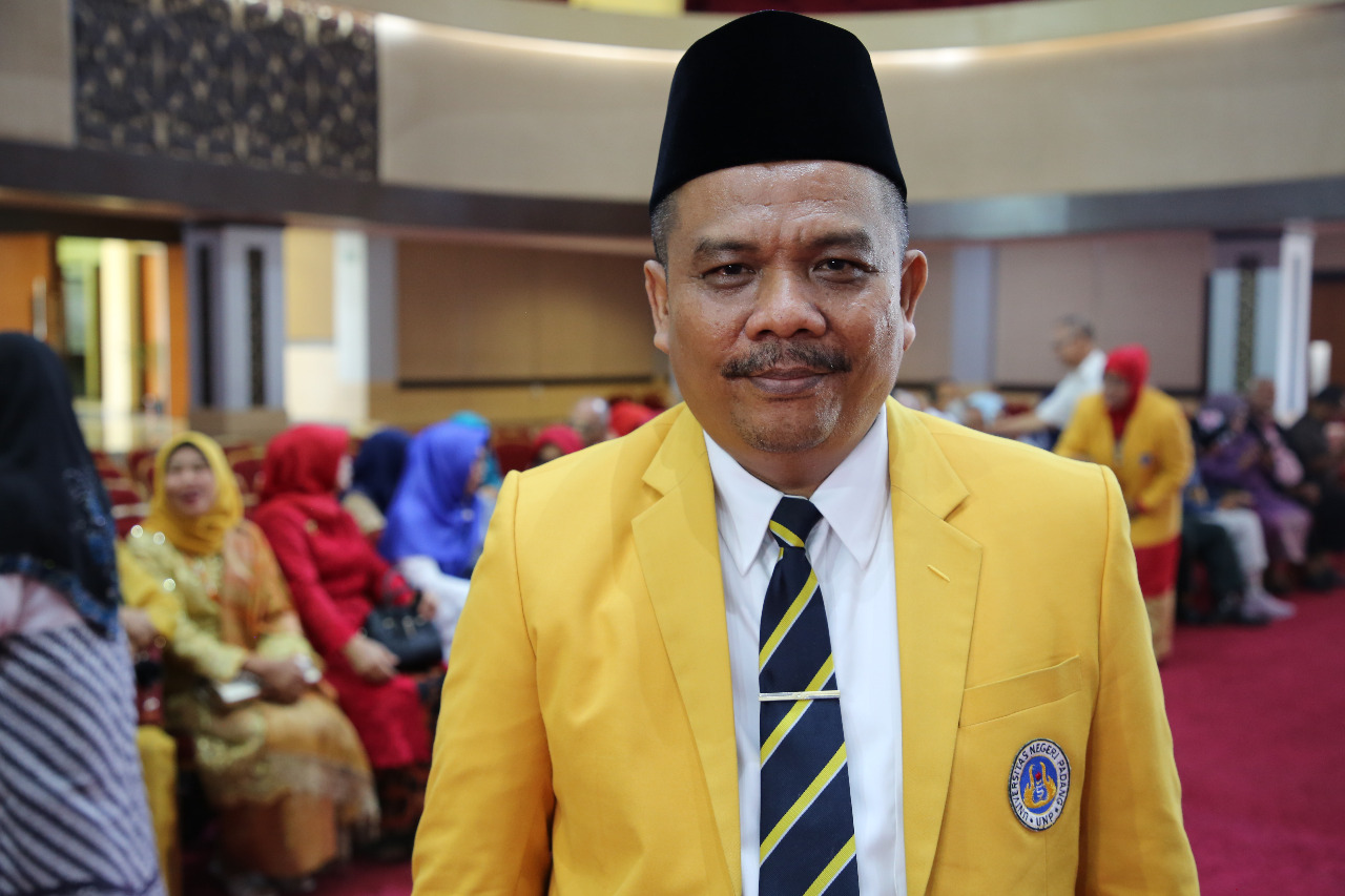 Ermanto Dekan FBS UNP