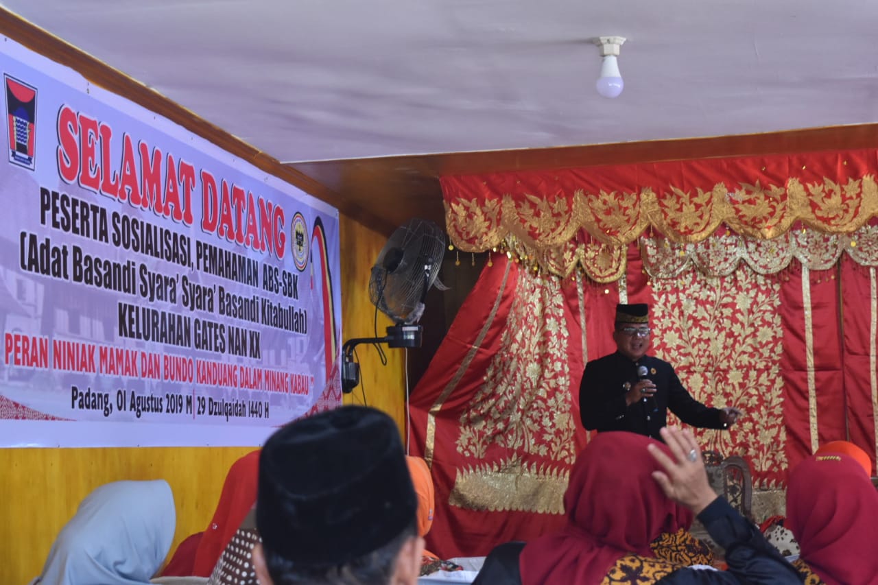 Pemangku adat keluran Gates Lubeg ikuti sosialisasi ABS SBK