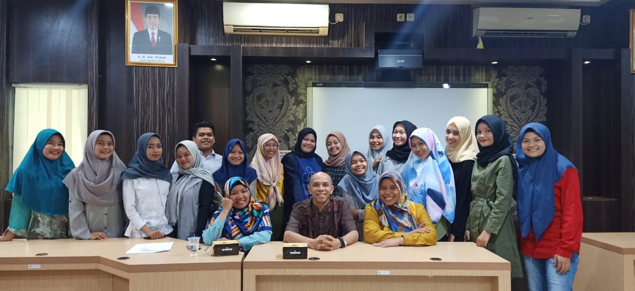 Pembekalan mahasiswa yang akan PKL dan PPL ke luar negeri