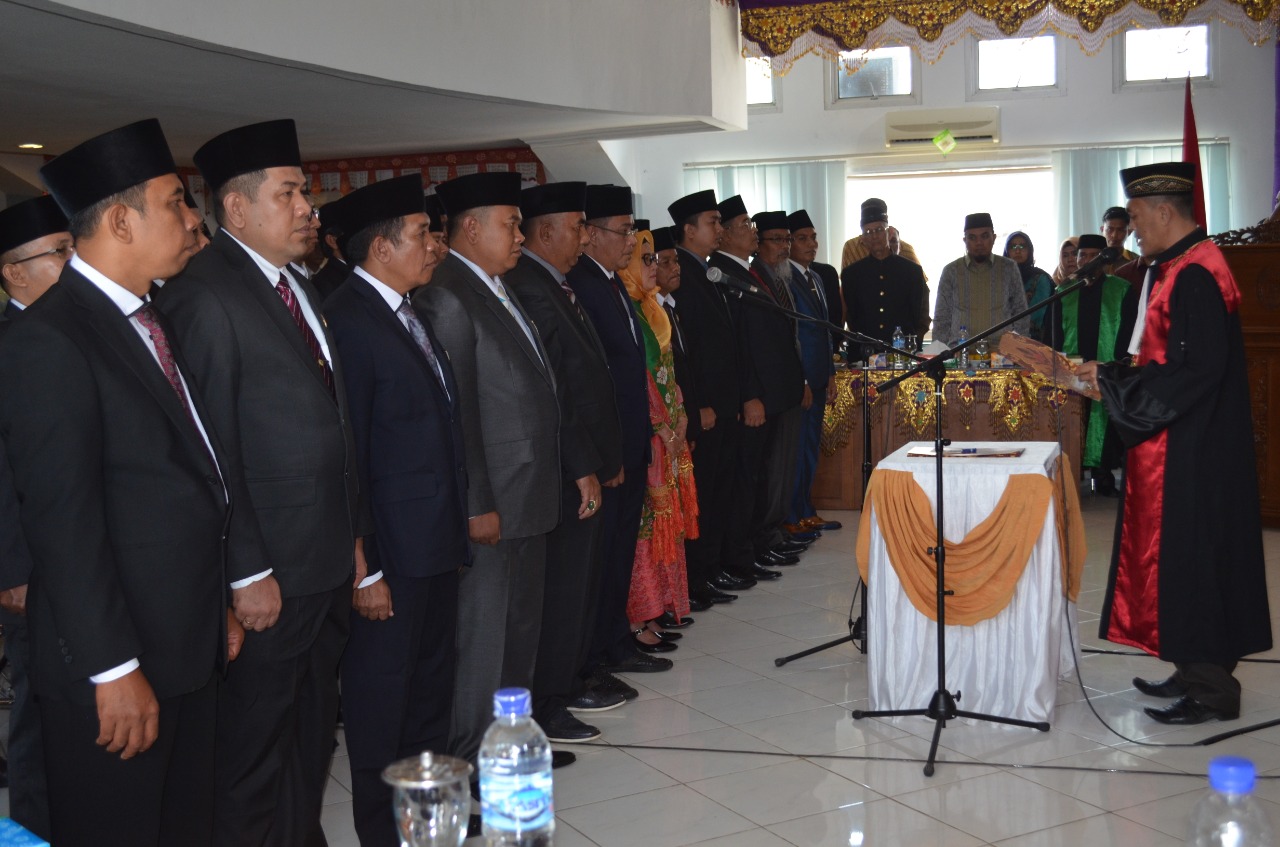 Pelantikan dan pengucapan sumpah anggota DPRD Limapuluh Kota