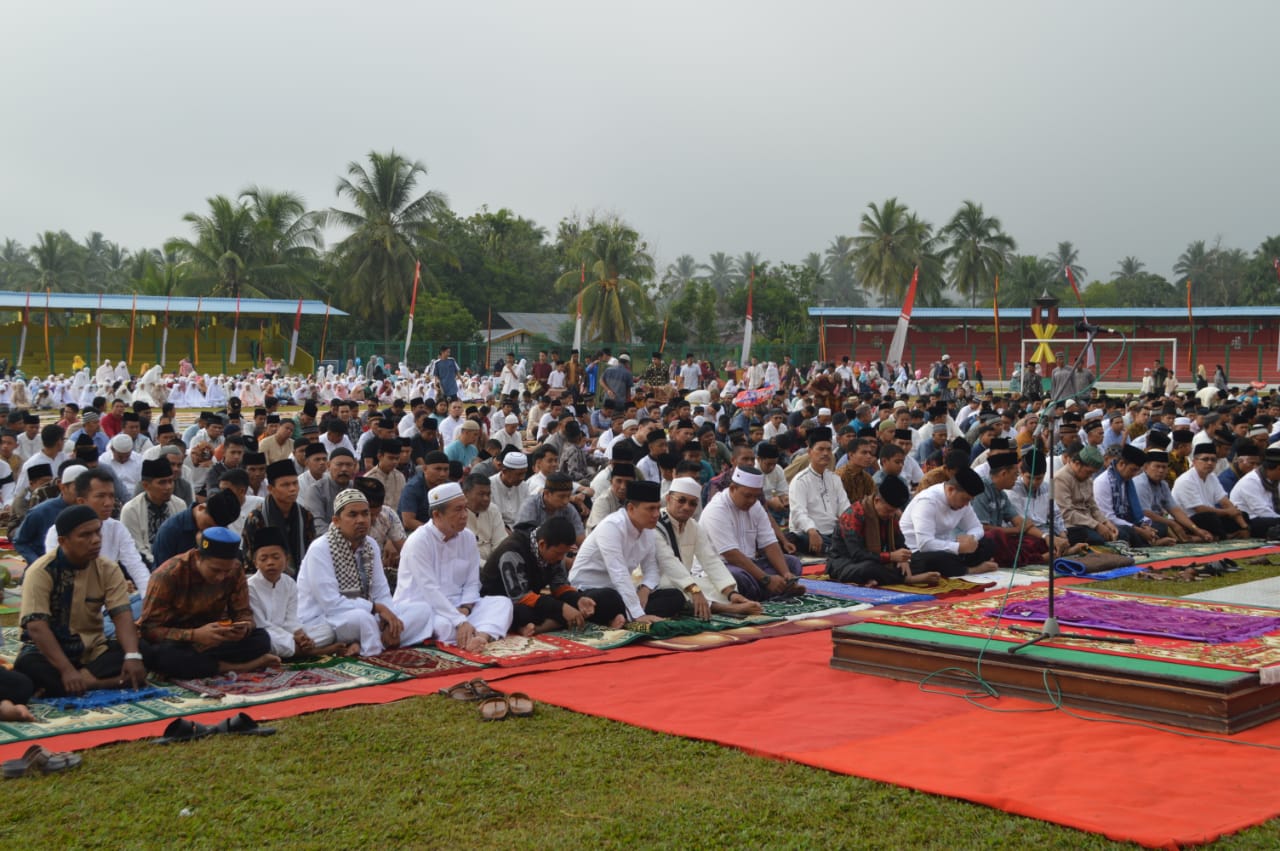 Shalat Idul Adha 1440 H di lapangan Prof. Moh Yamin Muaro
