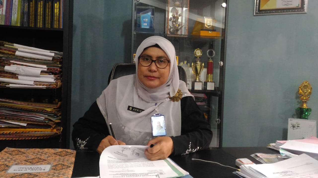 Kepala Dinas Kesehatan Kabupaten Pasaman Dr. Arnida