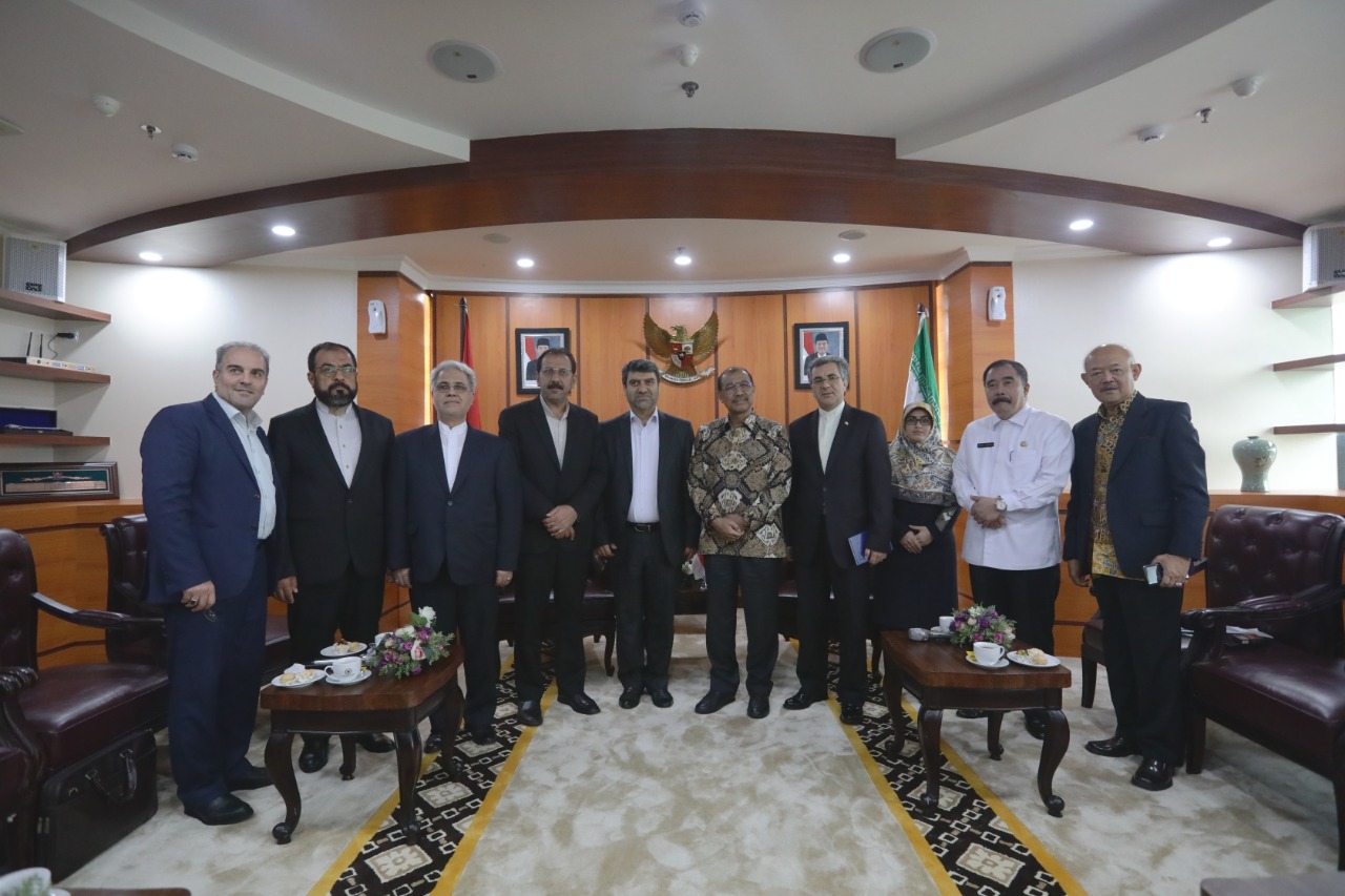 Waka DPD RI dengan delegasi parlemen Iran