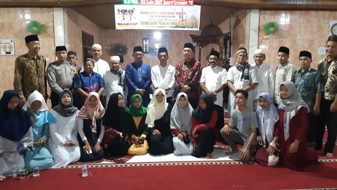 Warga Sialanggaung usai perigatan tahun baru hijriah 1 Muharam 1441 H