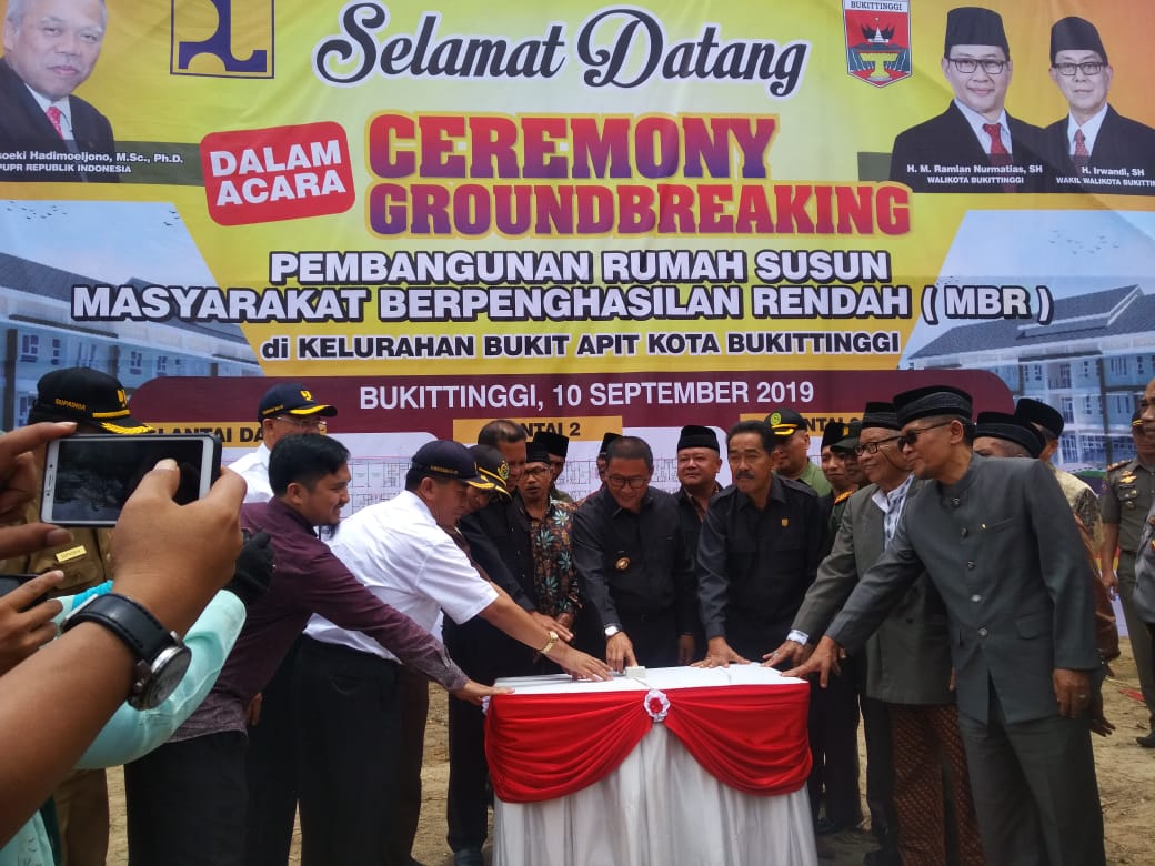 Wako Ramlan Nurmatias resmikan groundbreaking pembangunan rumah susun