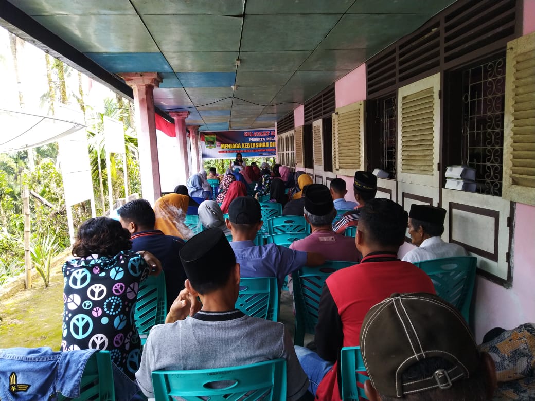 Animo warga mengikuti Sosialisasi pencegahan penyakit menular dan HIV/Aids yang dilaksanakan Dinas Kesehatan Padang Pariaman cumup tinggi