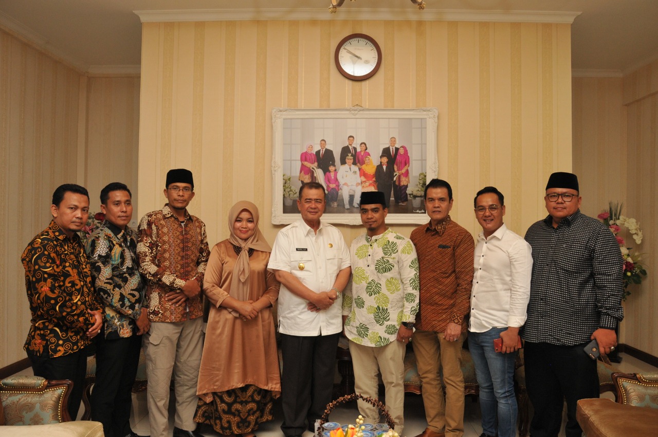 Wagub Sumbar menerima kunjungan anggota DPRD Kota Solok di kediamannya, Jumat (13/9)