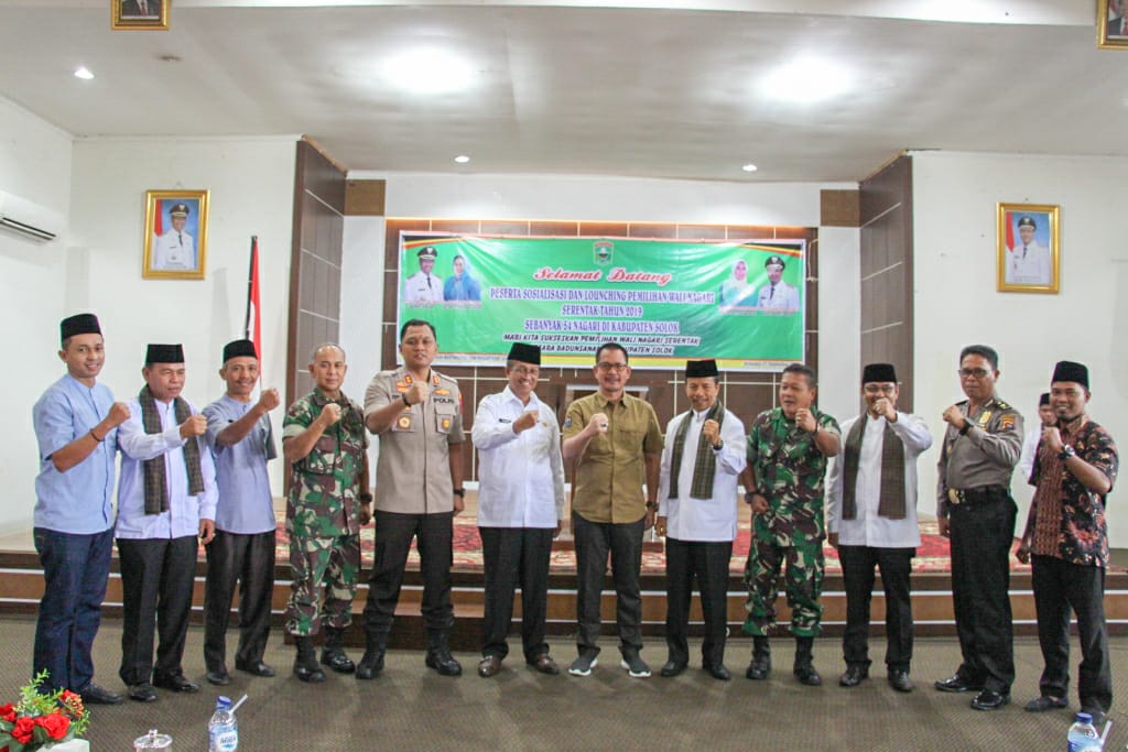 Bupati Gusmal saat launching pilwana serentak di Kab Solok