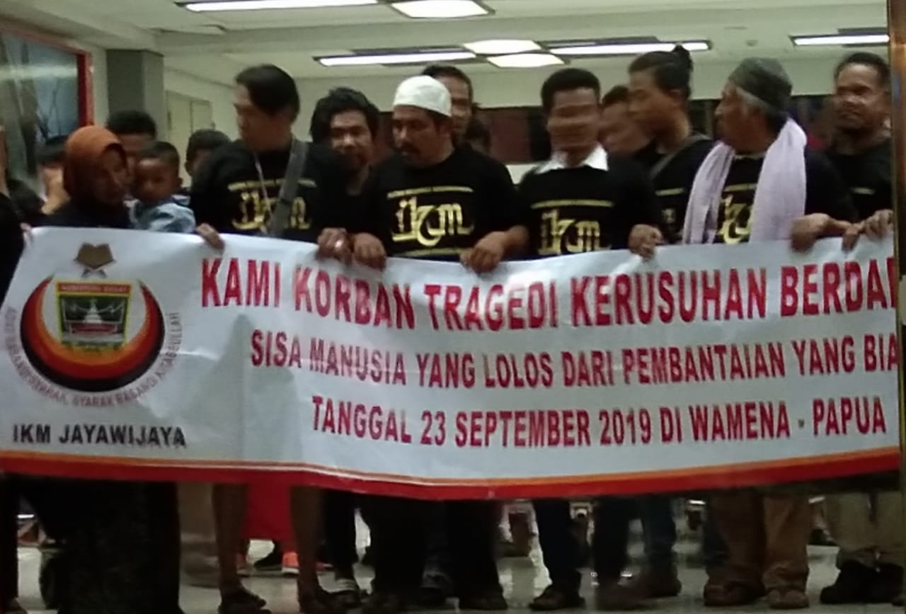 Perantau Minangkabau sampai di Bandara Internasional Minangkabau pukul 20.50 WIB dengan menggunakan pesawat Batik Air, Kamis (03/10/2019).