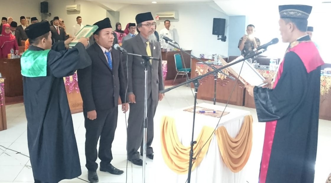 Pengucapan sumpah/janji pimpinan DPRD Limapuluh Kota