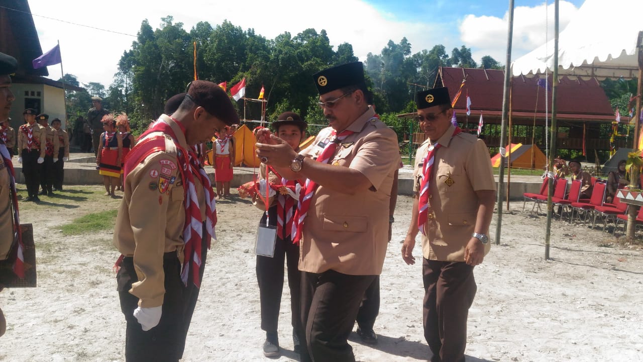 Wabup Mentawai Kortanius Sabaleake membuka Jambore Cabang Pramuka