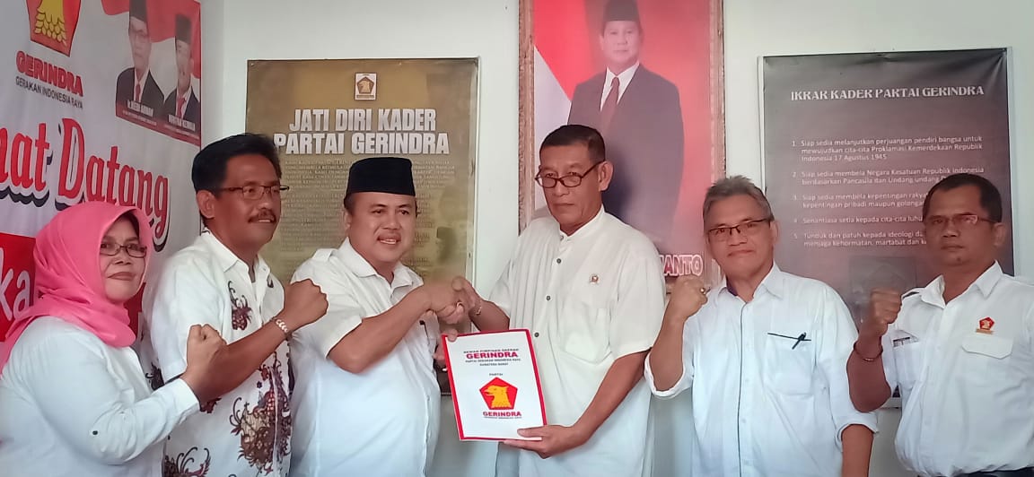 Wahyu Iramana Putra saat mendaftar di Gerinda Tanah Datar