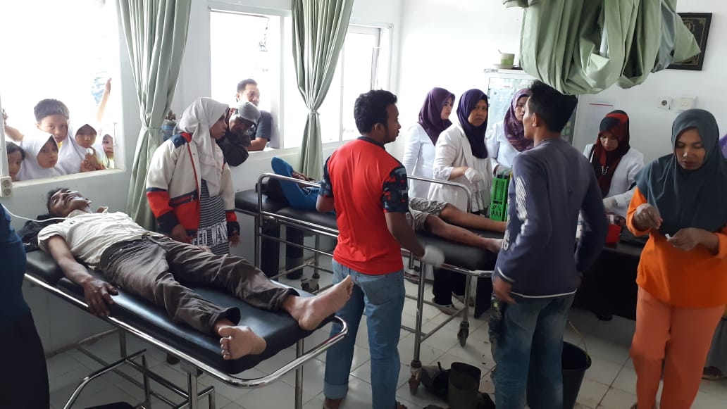 Tiga Korban hilang Warga Alahan Panjang telah ditemukan dan mendapat perawatan dari tim medis Puskesmas setempat, Senin 25/11).
