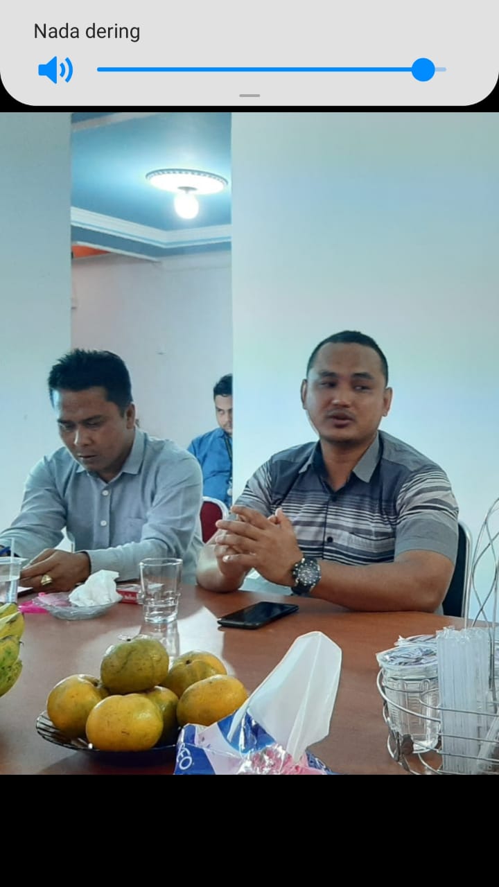 Kordiv Bawaslu Sijunjung Riki Minarsyah dan Juni Wandri