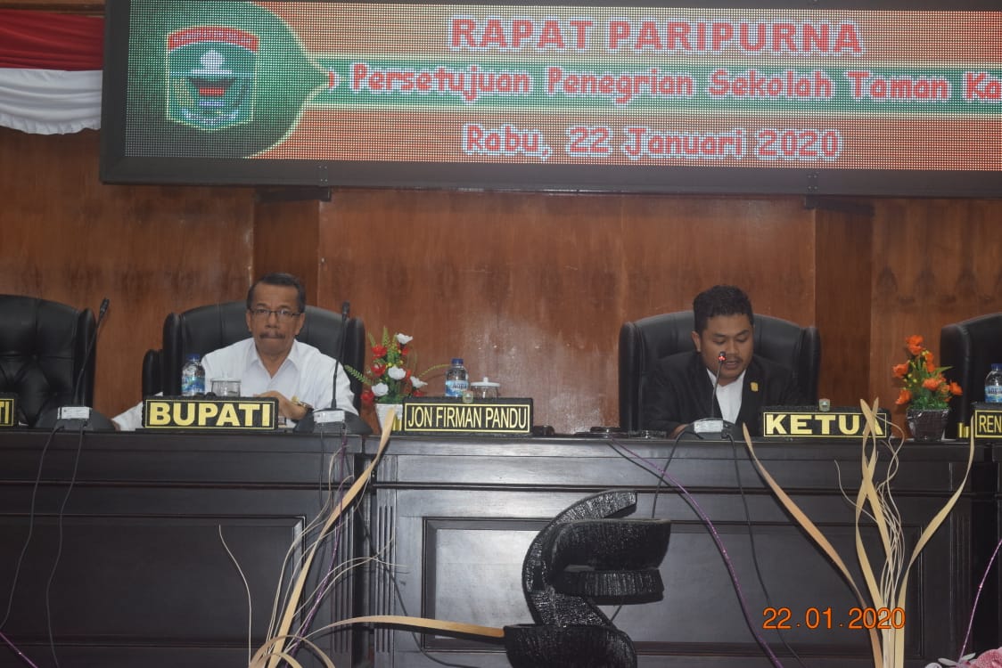Bupati Gusmal bersama pimpinan DPRD Kab Solok