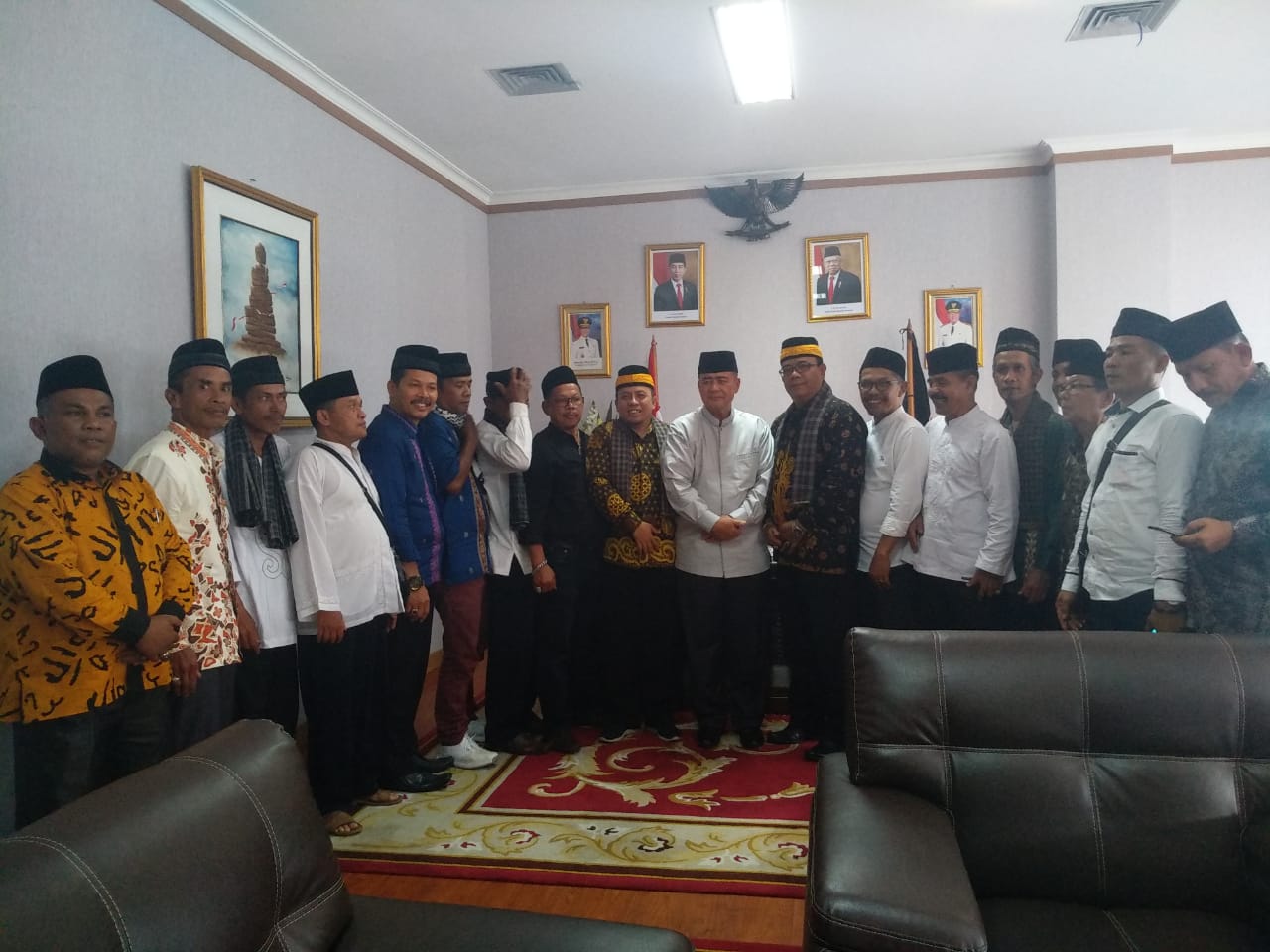 Wagub NA Dt Malintang Panai bersama pemuka adat yang tergabung dalam MAAM