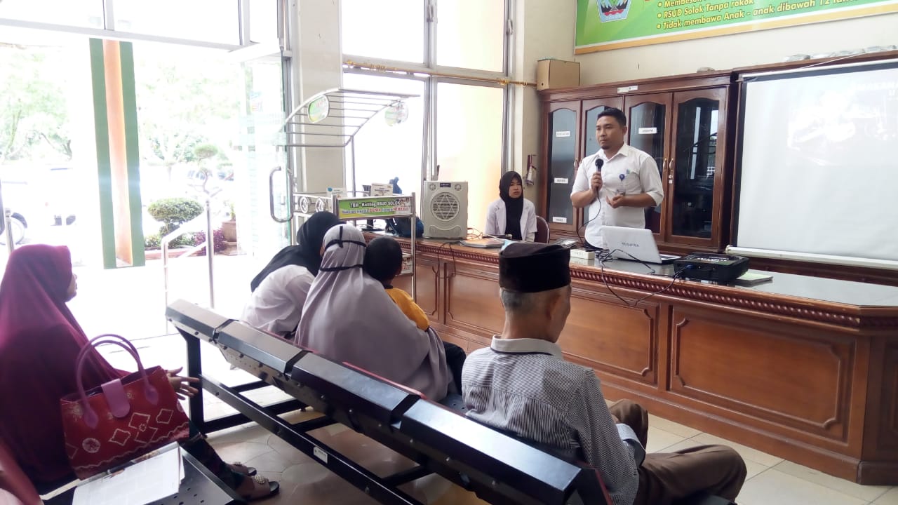 Penyuluhan di ruang tunggu RSMN