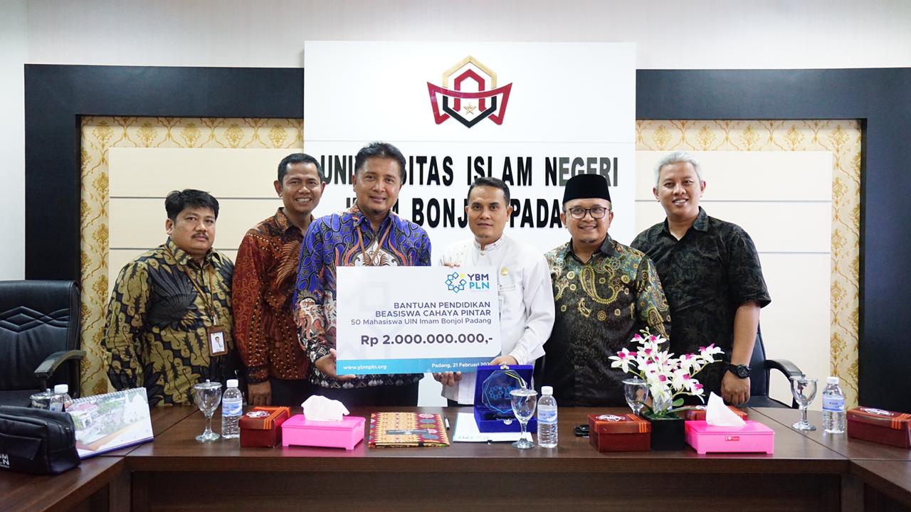 YBM PLN Pusat berikan beasiswa untuk 50 mahasiswa UIN Imam Bonjol Padang
