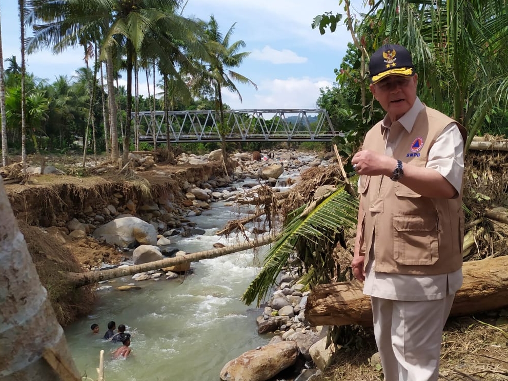 Wagub Sumbar, Nasrul Abit, pastikan besok (Senin, 16/3/2020) akan rapat dengan OPD Sumbar untuk menentukan sikap terhadap ancaman Covid-19