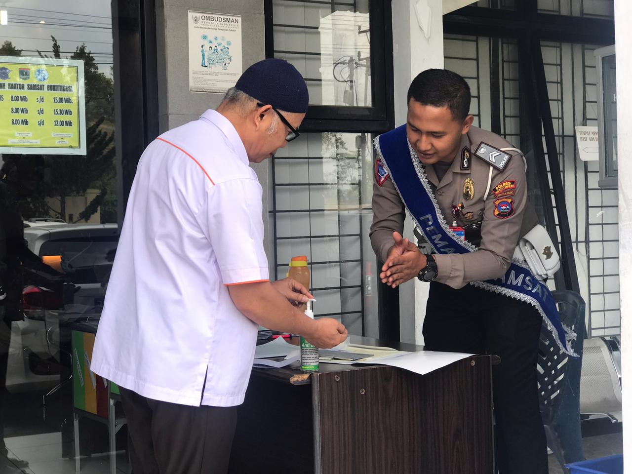 Hand Sanitizer di Polres Bukittinggi