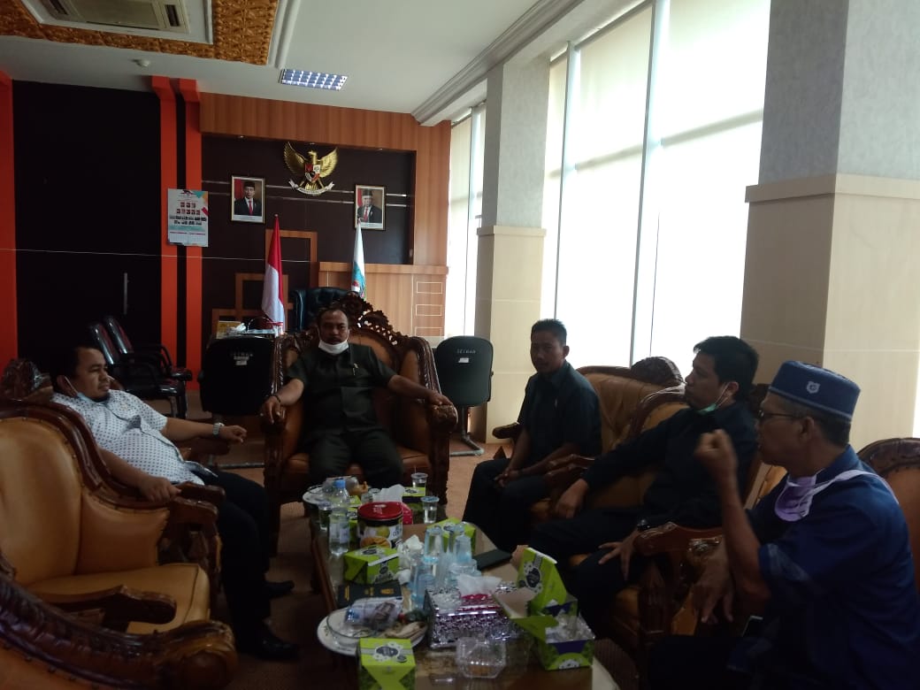 Sejumlah anggota DPRD Dharmasraya