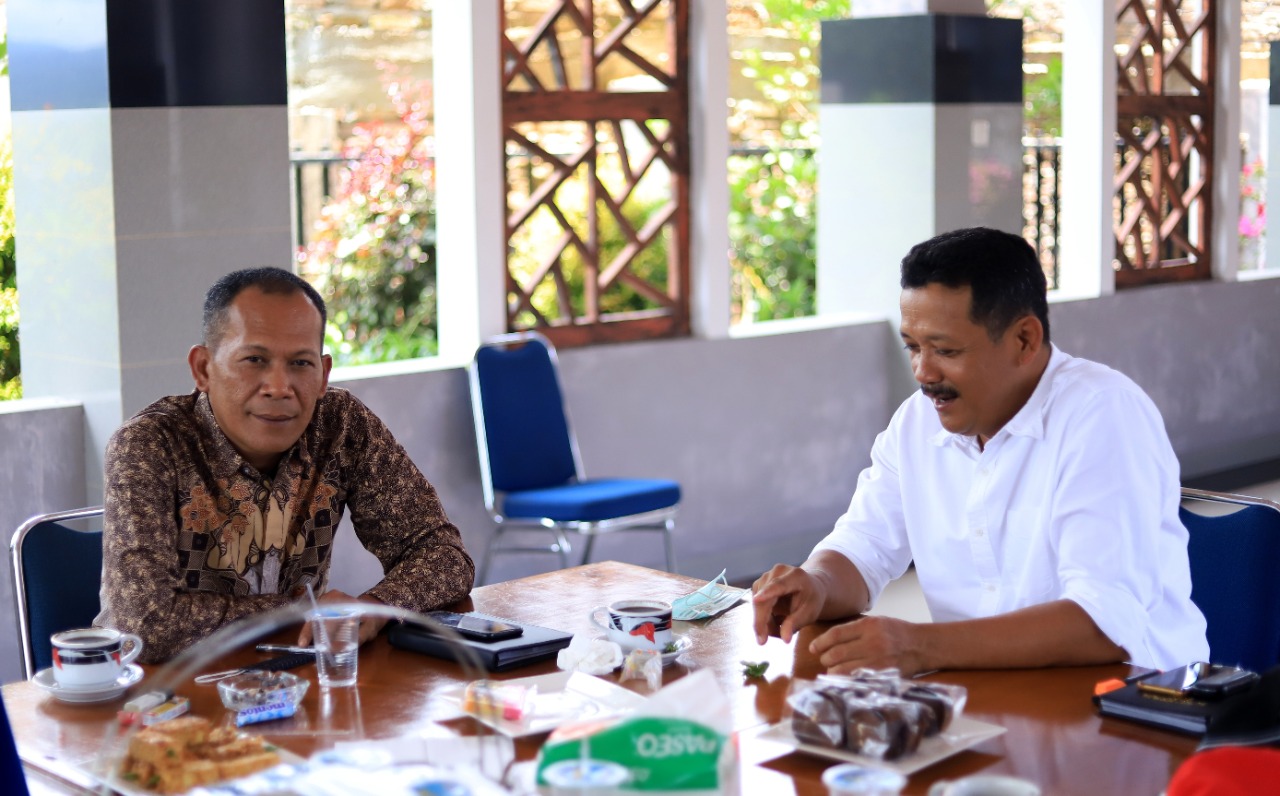 Ketua dan Wakil Ketua DPRD Kota Solok