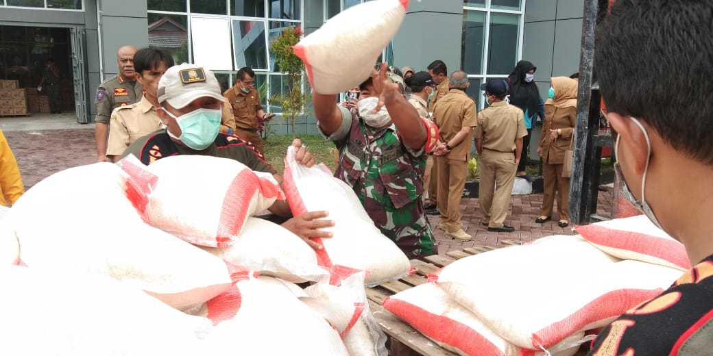 Beras untuk warga terdampak Corona di Bukittinggi
