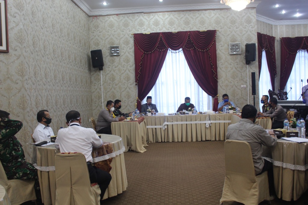 Rapat koordinasi pelaksanaan PSBB di Kab Solok