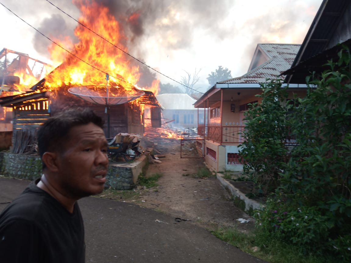 Kebakaran di Tabek Baluang Sungai Tarab