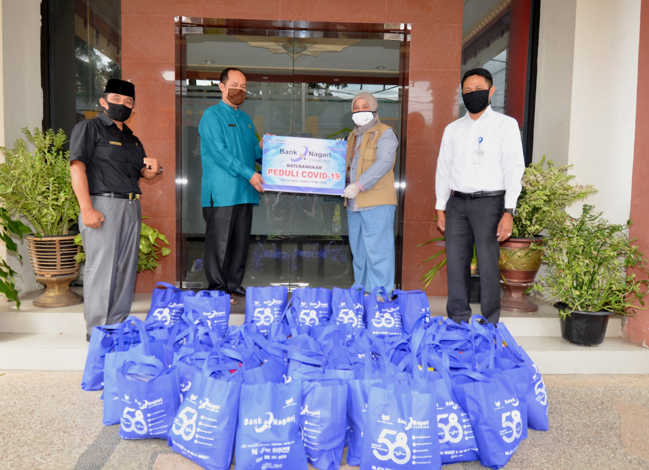 Bantuan buat warga terdampak Covid-19 dari Bank Nagari Syariah Batusangkar