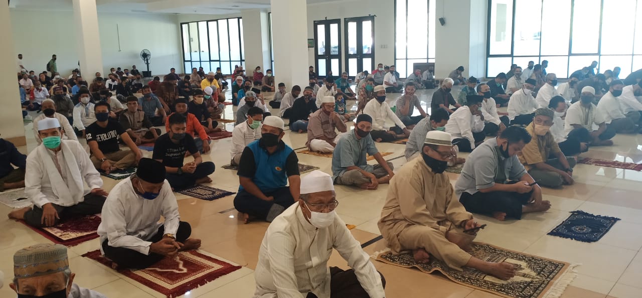 Shalat Jumat sesuai protokol kesehatan di Masjid Raya Sumbar
