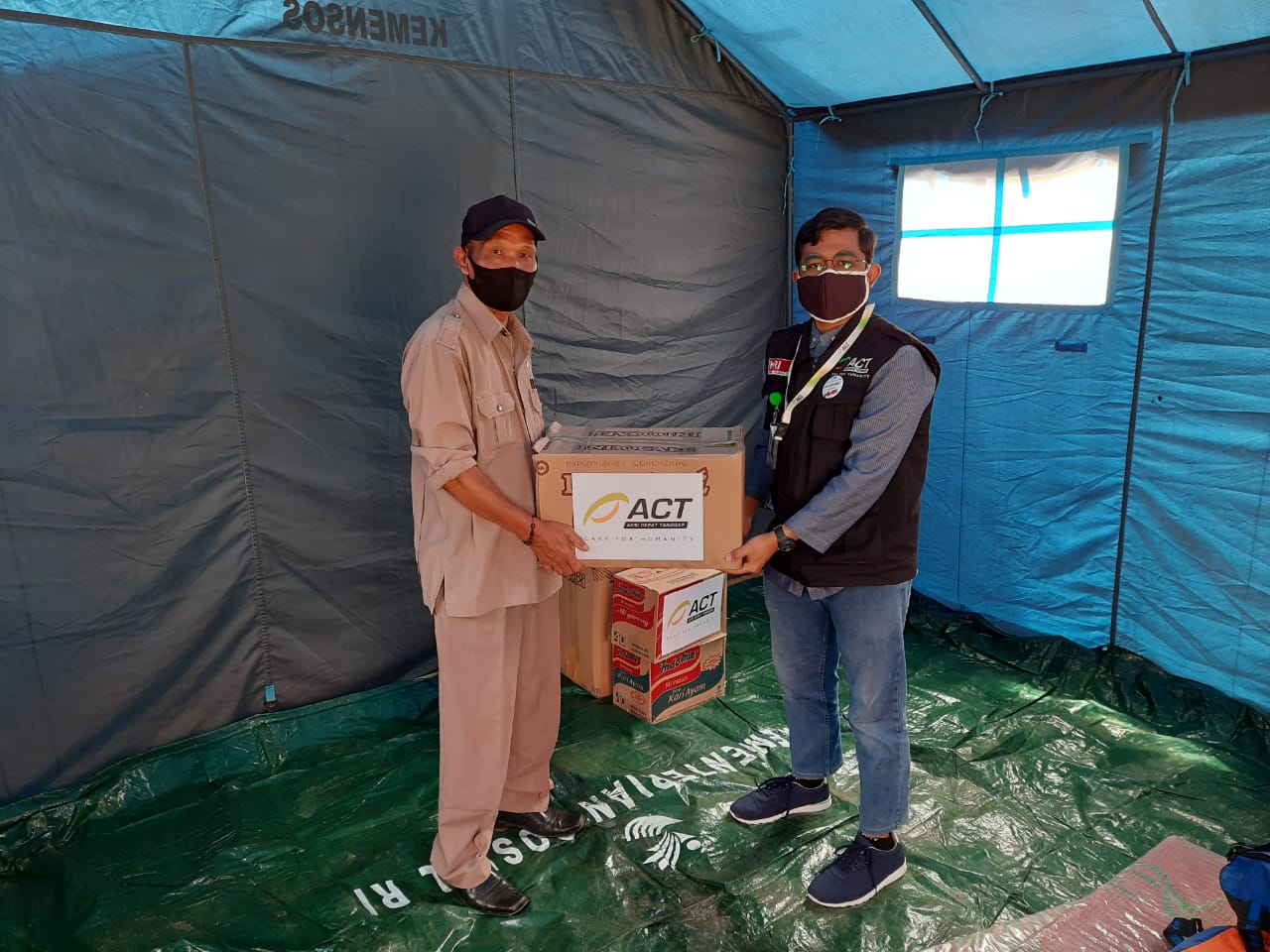 ACT Bukittinggi bantu korban kebakaran di Banto Laweh