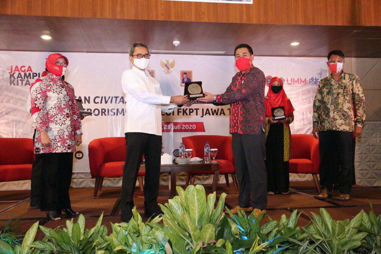 Dialog Pelibatan masyarakat dalam pencegahan terorisme dilaksanakan FKPT Jawa Timur di Universitas Muhammadyah, Malang.