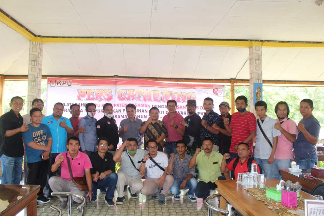KPU Pasaman gelar Press Gathering