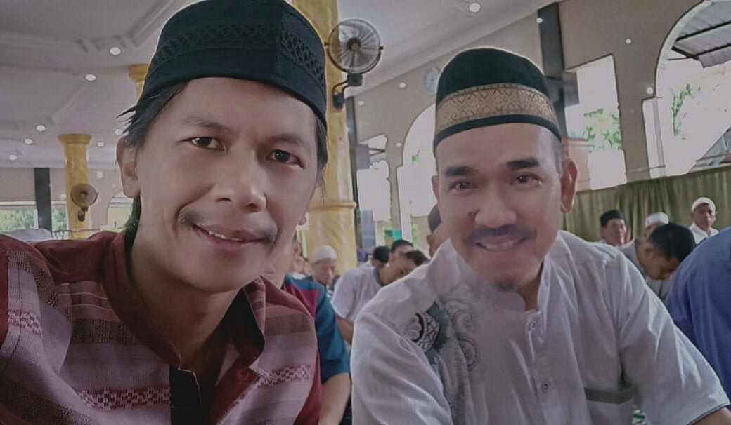 Ketua IJTI dan Ketua PWI Sumbar, John Nedy Kambang dan Heranof Firdaus, mengajak anggotanya menjaga jarak dalam liputan dan lakukan tes swab. 