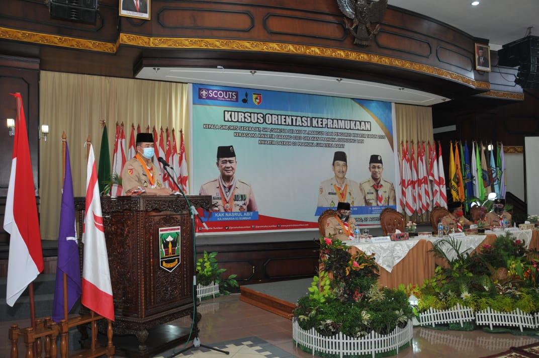 Wagub Sumbar Nasrul Abit, selaku Ketua Kwarda 03 Gerakan Pramuka Sumbar, menyampaikan sambutan dalam Orientasi Kepramukaan di Sijunjung, Kamis (27/8/2020). 