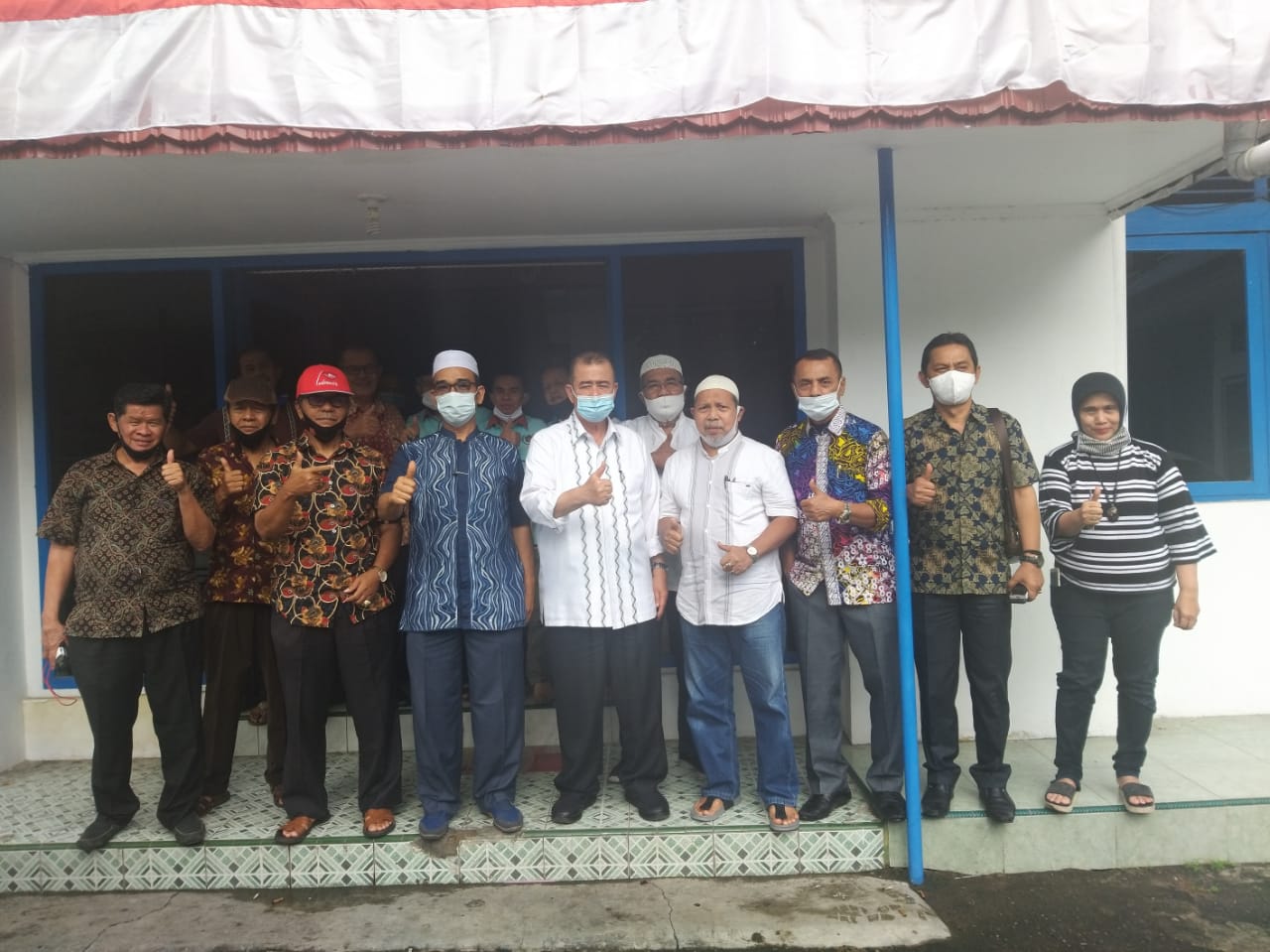 Wagub Sumbar, Nasrul Abit, bersama pengurus PWI Sumbar.
