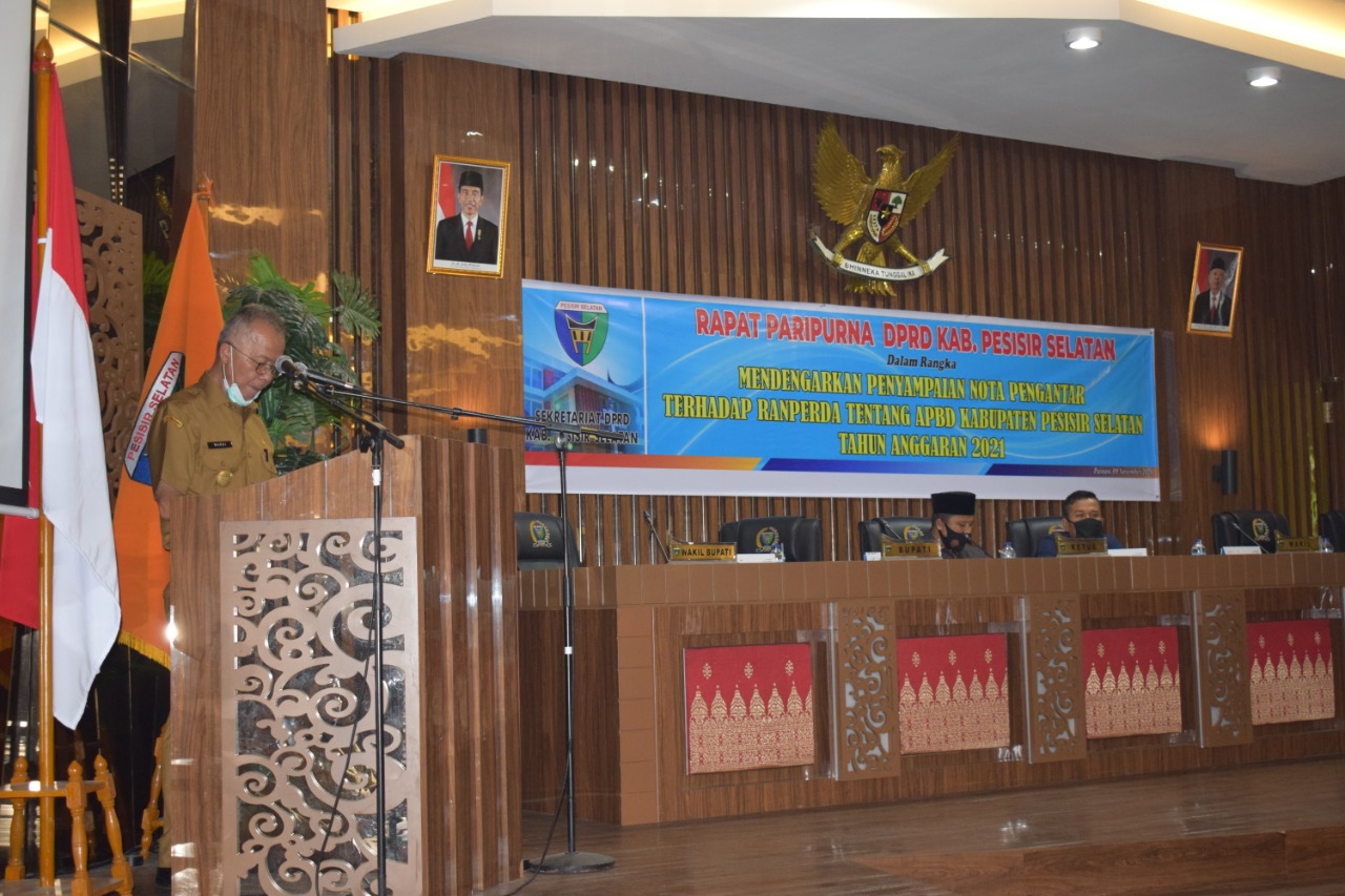 Pjs Bupati Pessel, Mardi saat menyampaikan Nota RAPBD 2021