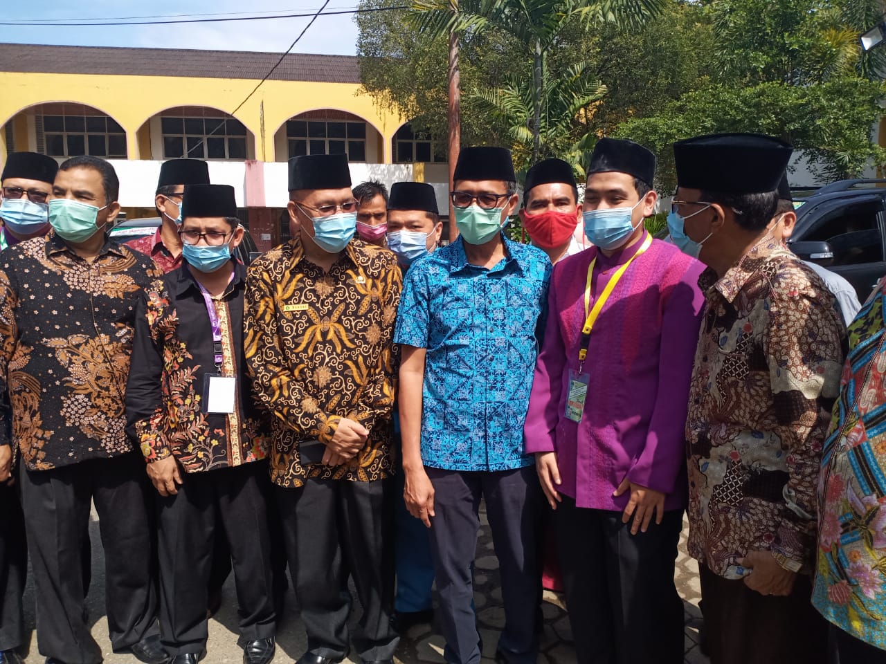 Gubernur Sumbar, Irwan Prayitno, memberi dorongan semangat dan motivasi kepada kafilah Sumbar untuk mengharumkan nama daerah melalui MTQ Nasional XXVIII, tahun 2020, di Sumbar, Kamis (19/11/2020).