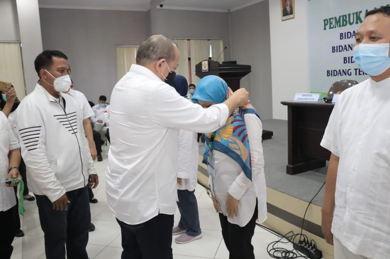 LaNyalla saat hadiri uji kompetensi dosen di Kadin Institute Surabaya