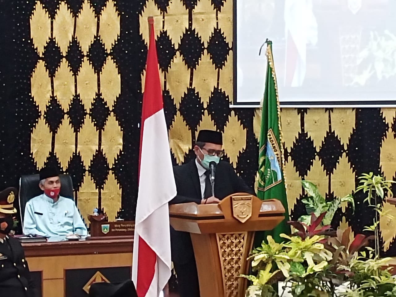 Gubernur Sumbar, Irwan Prayitno, menyatakan bangga atas kekompakan pemerintah kota Padang Panjang, Selasa (1/12/2020).