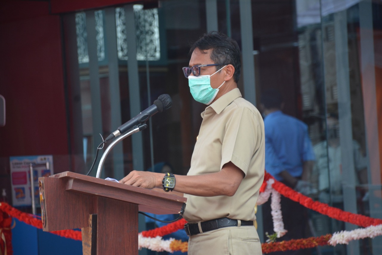 Gubernur Sumbar, Irwan Prayitno, meresmikan gedung Samsat Padang, Selasa (19/1/2021).