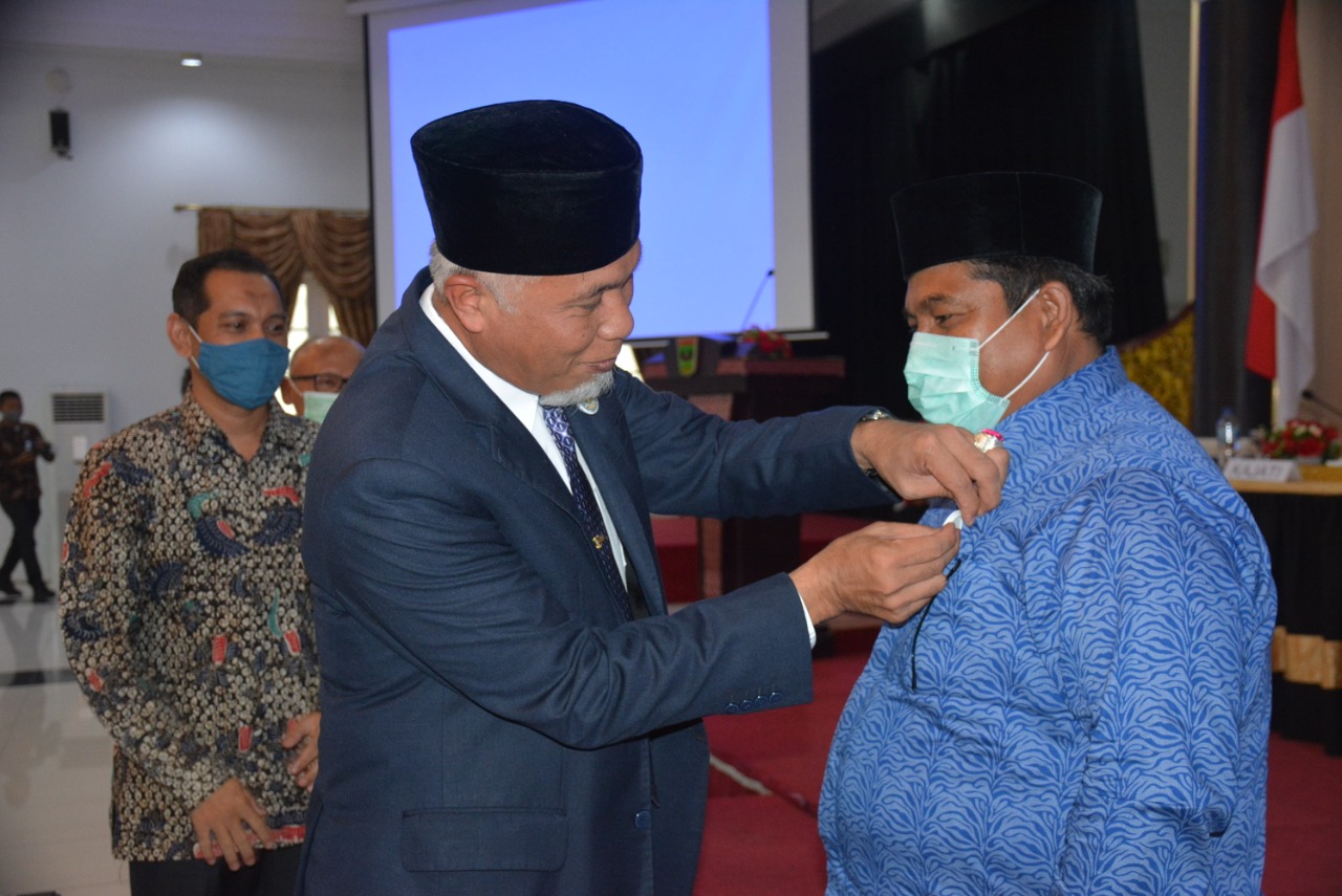 Gubernur Sumbar, Mahyeldi, dalam kegiatan Koordinasi Supervisi KPK dan Kepala Daerah se Sumbar, di Padang, Kamis (18/3/2021). 