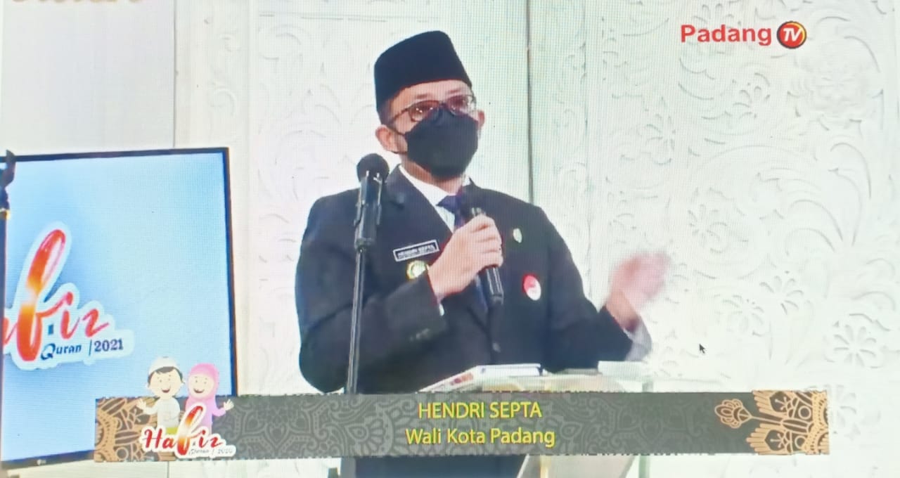 Wali Kota Padang, Hendri Septa, membuka lombah tahfiz Alquran yang digelar Padang TV, mulai Kamis (15/4/2021).