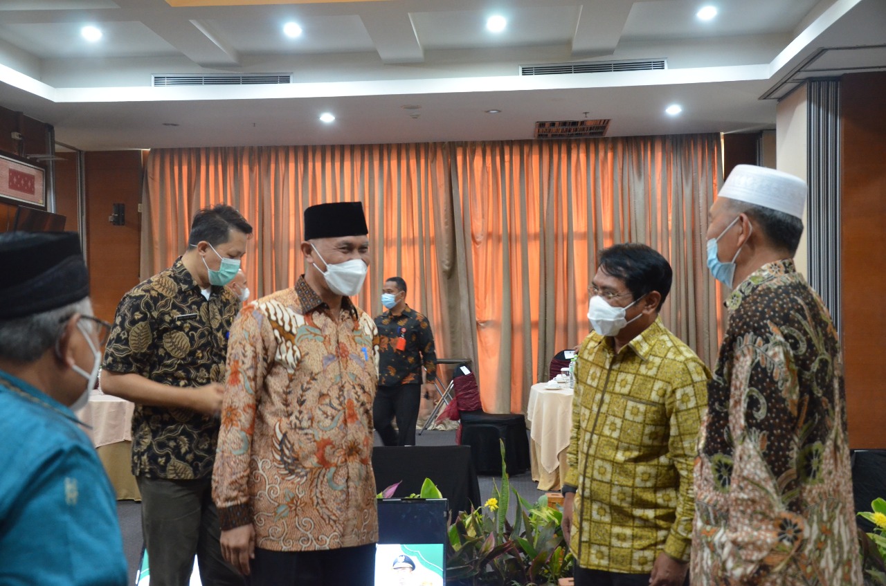 Gubernur Sumbar, Mahyeldi, dalam silaturahmi Pemda dengan anggota DPR, DPD RI, asal Sumbar, di Jakarta, Senin (19/4/2021).