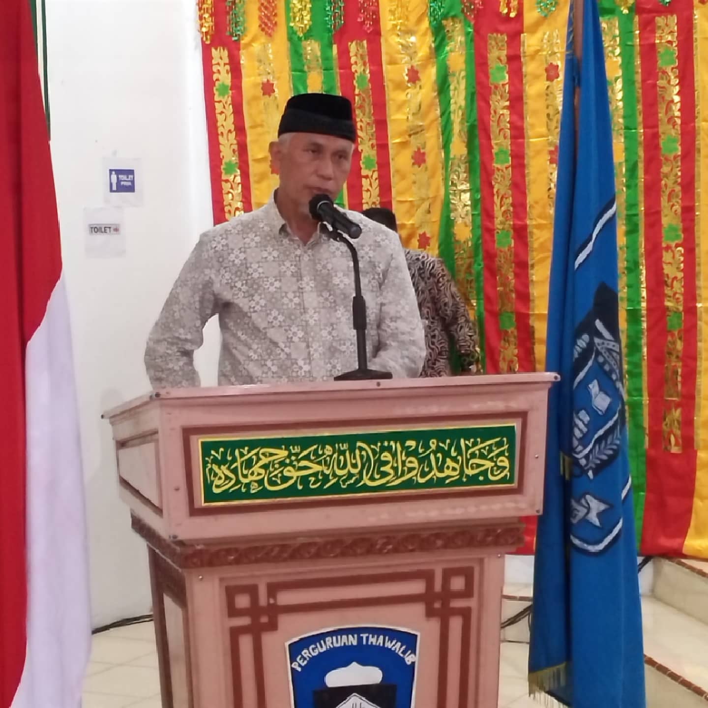 Gubernur Sumbar, Mahyeldi, memberikan sambutan pada peringatan 110 tahun Perguruan Thawalib Padang Panjang, Minggu (30/5/2021.