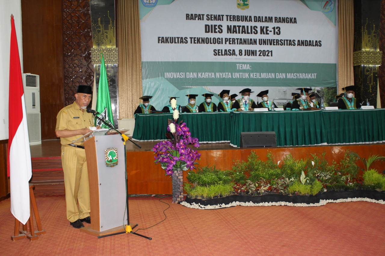 Gubernur Sumbar, Mahyeldi, menghadiri Rapat Senat Terbuka dalam rangka Dies Natalis ke-13, Fakuktas Teknologi Pertanian UNAND, Selasa (8/6/2021).
